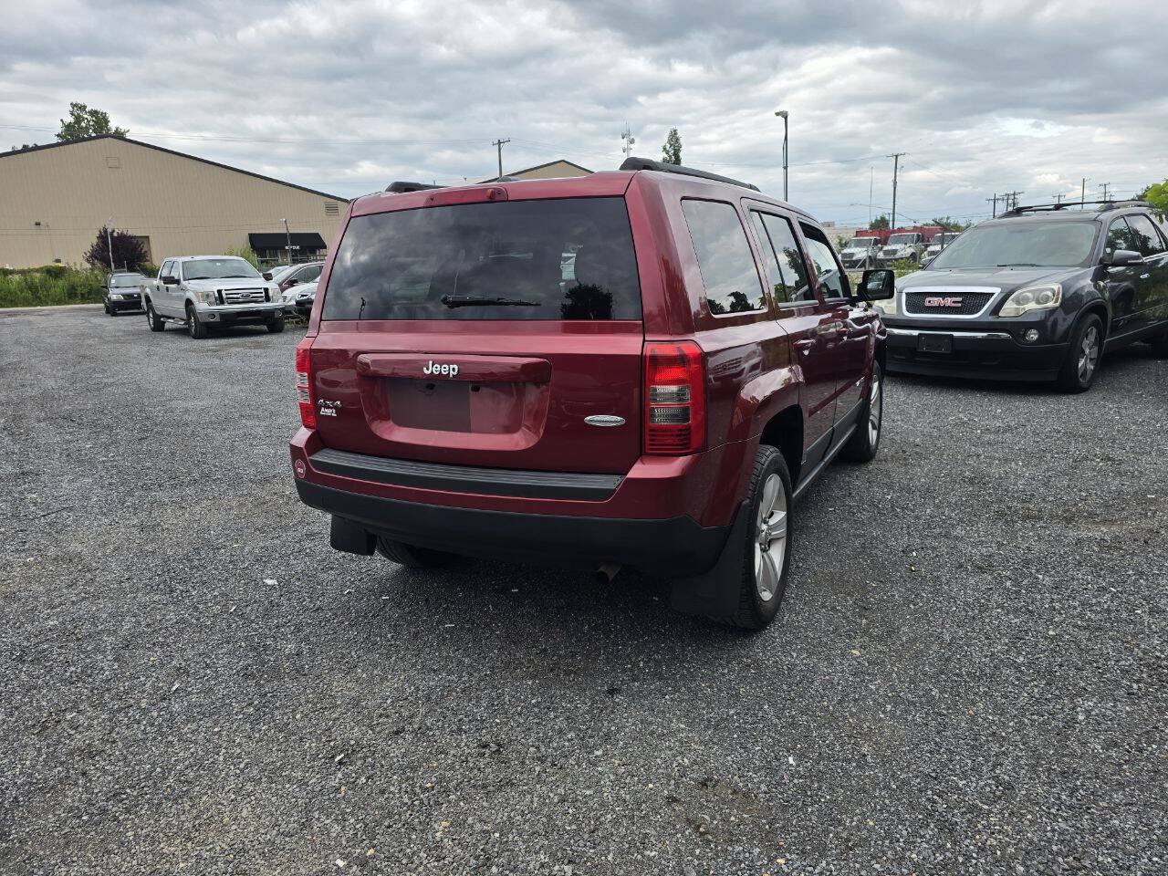 Used 2012 Jeep Patriot Latitude AWD/4WD image 10