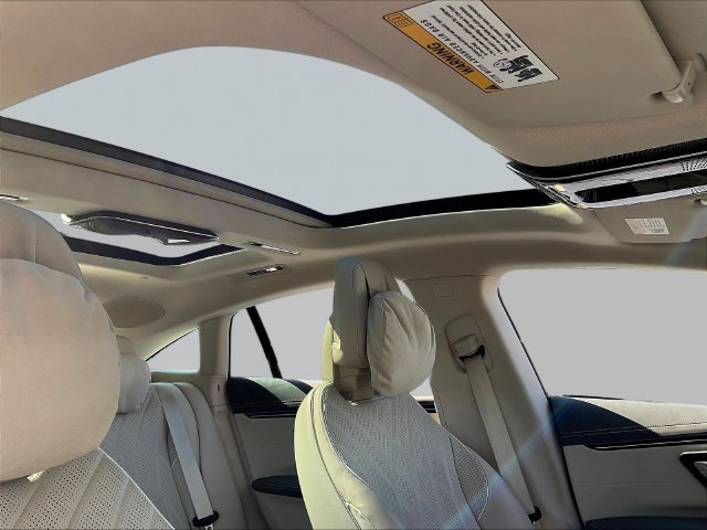 Used 2022 Mercedes-Benz EQS 580 4MATIC Sedan image 29