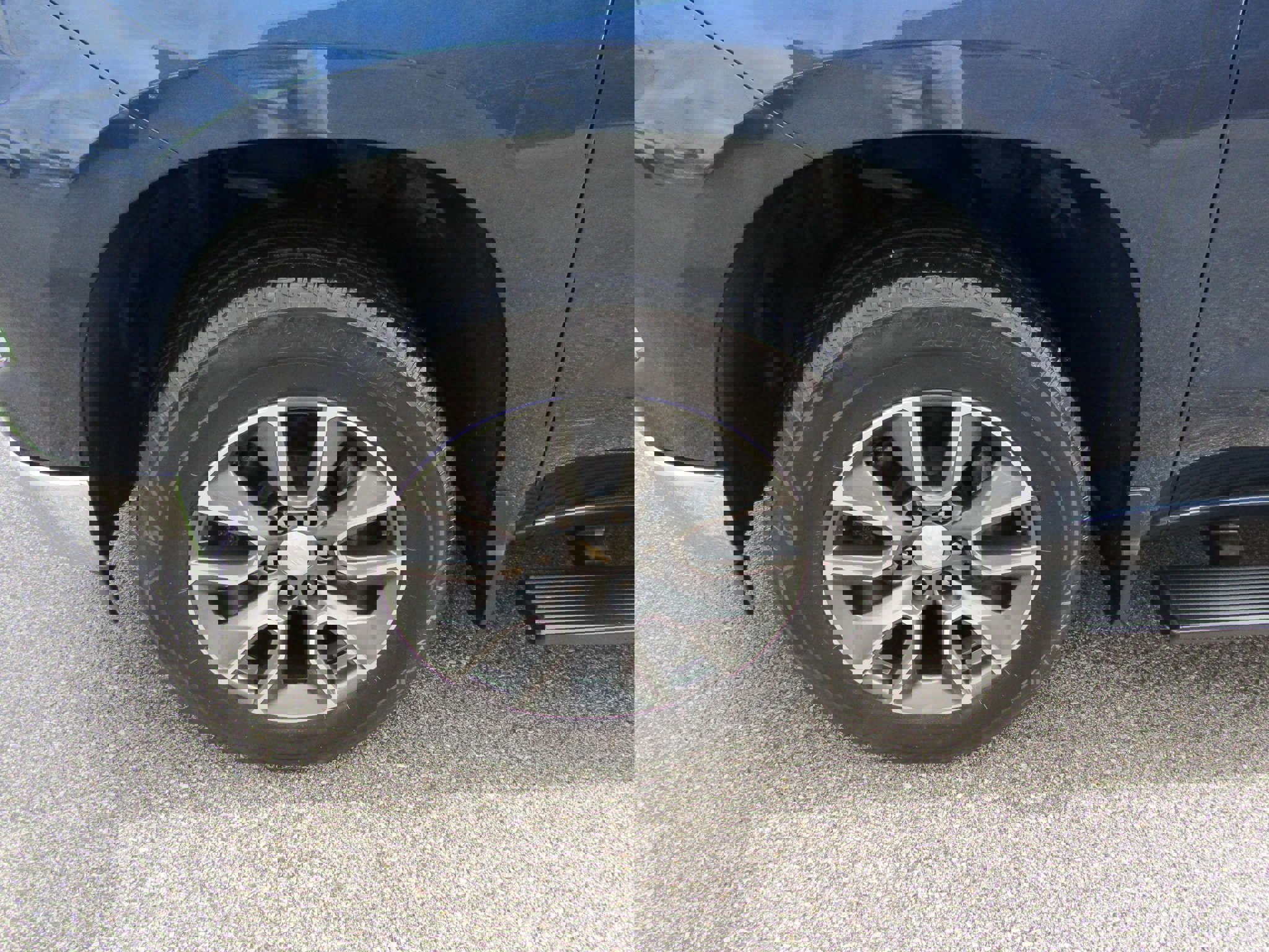 Used 2023 Chevrolet Silverado 1500 LT image 13