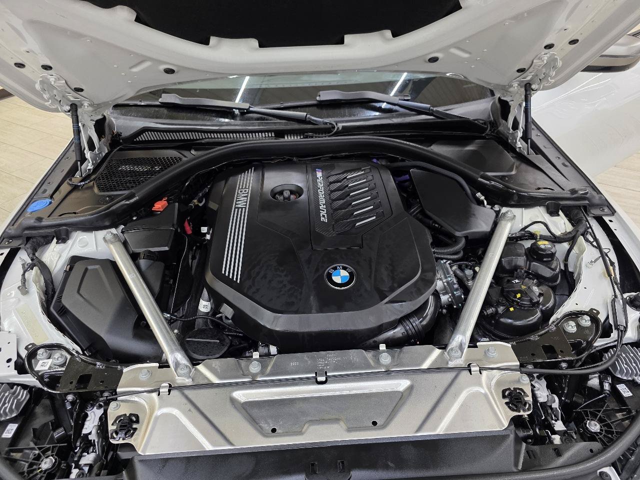 Used 2023 BMW M440i Coupe w/ Parking Assistance Package RWD image 43