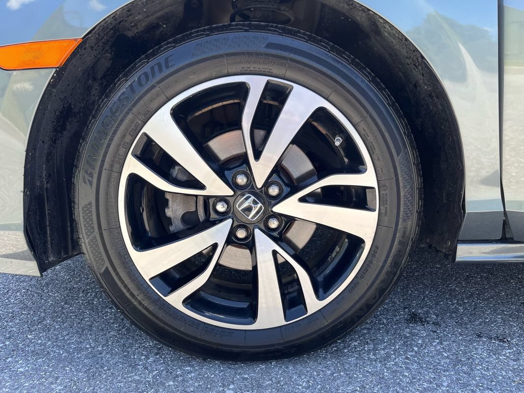 Used 2018 Honda Odyssey Elite image 17