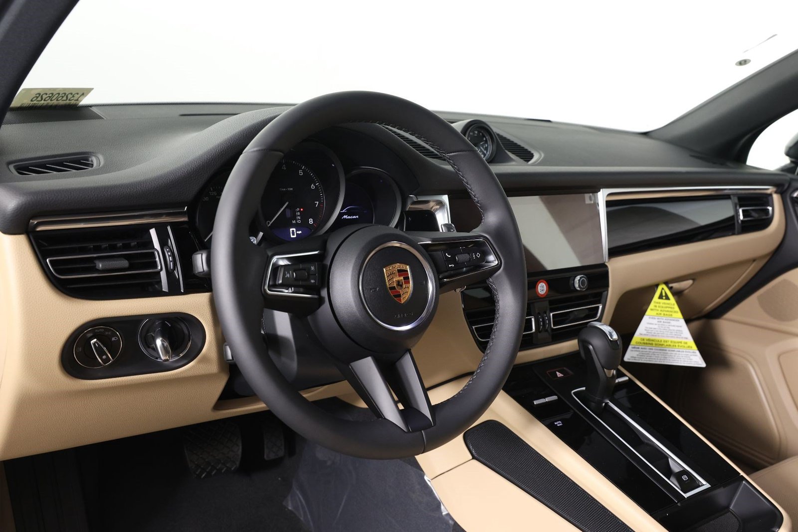 New 2026 Porsche Macan AWD/4WD image 4