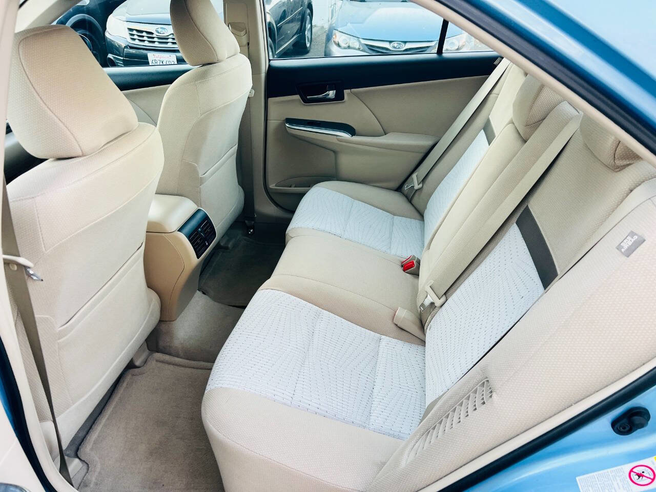 Used 2012 Toyota Camry XLE w/ Convenience Pkg image 18