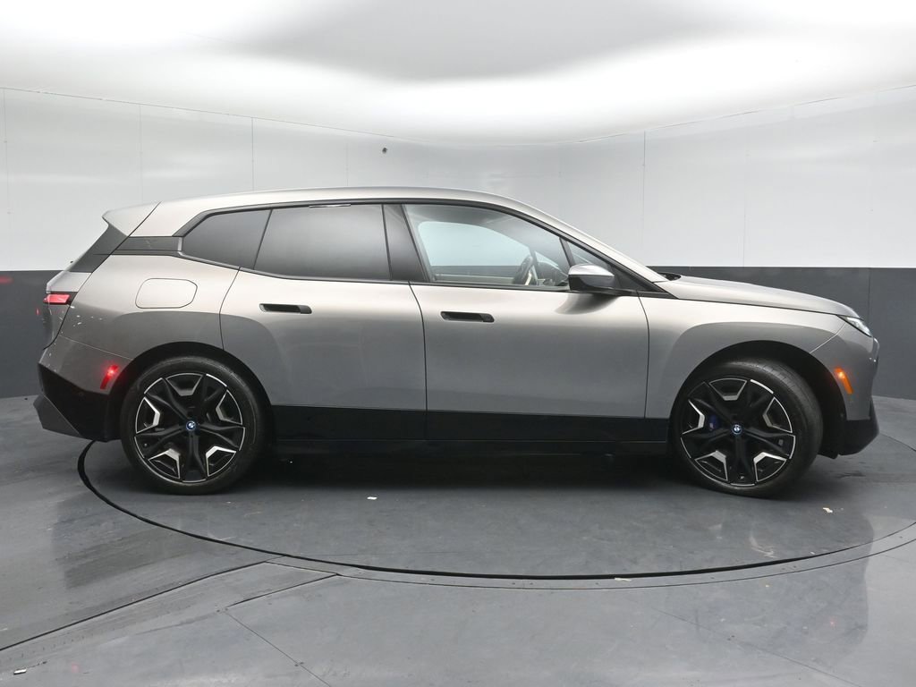 Used 2024 BMW iX M60 image 8