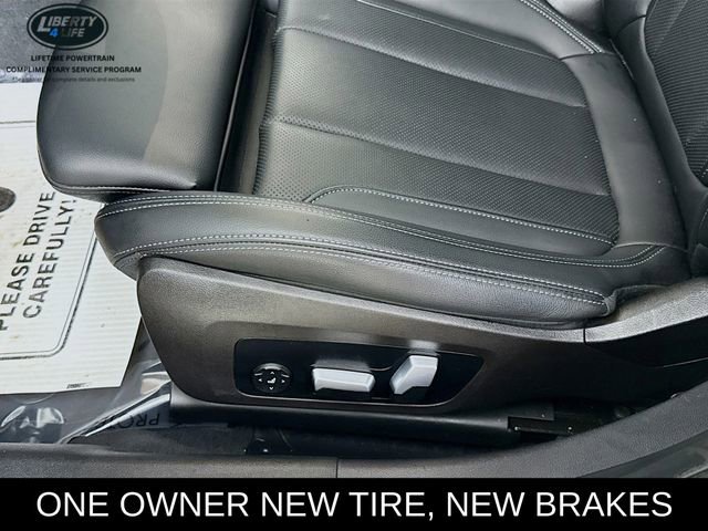 Used 2023 BMW 330i xDrive Sedan w/ Premium Package image 19