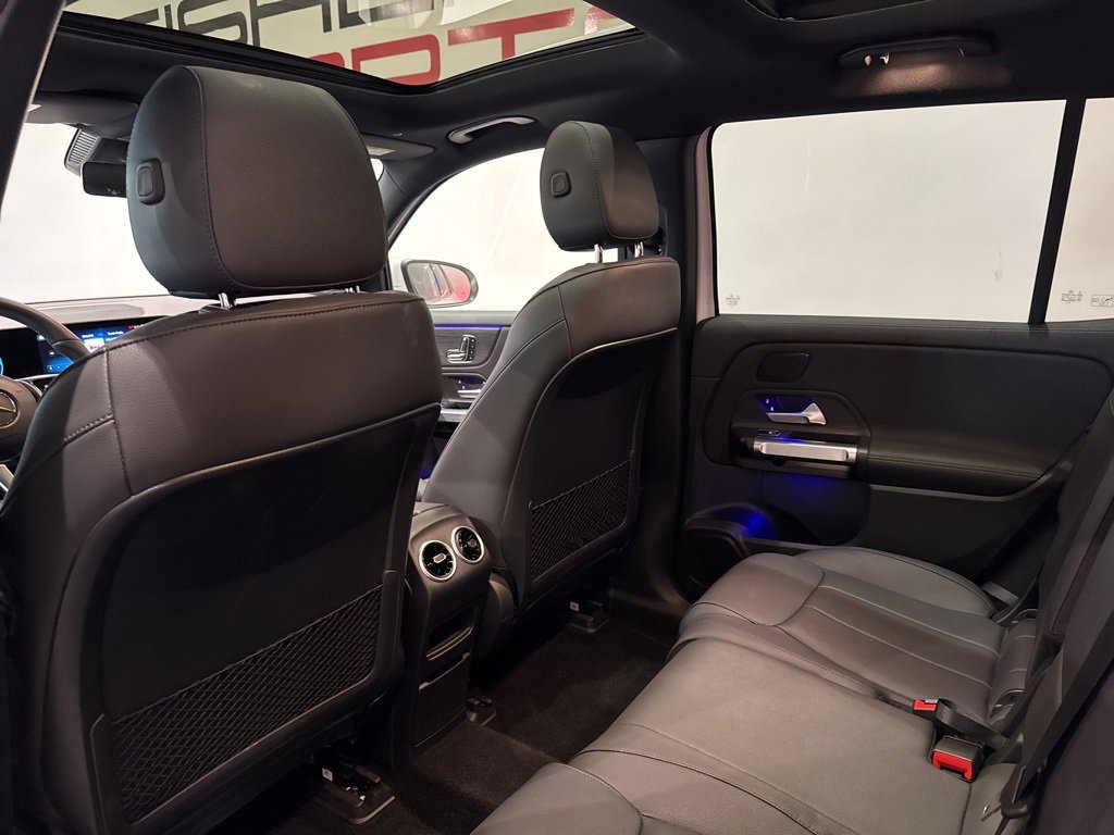 Used 2023 Mercedes-Benz EQB 300 4MATIC w/ Exclusive Package image 32