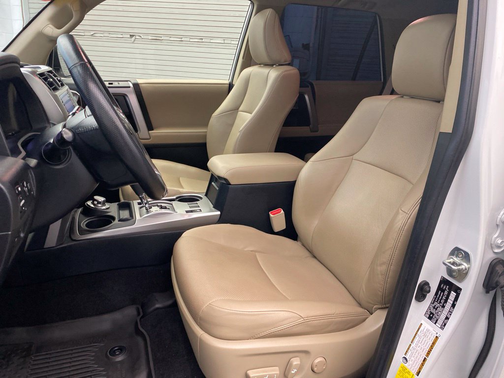 Used 2024 Toyota 4Runner Limited AWD/4WD image 21