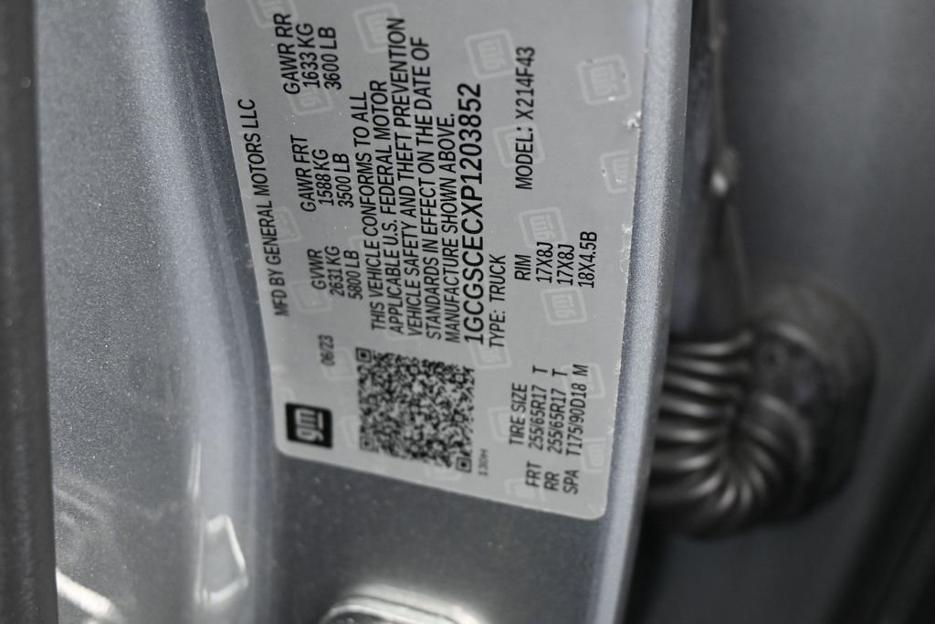 Used 2023 Chevrolet Colorado LT RWD image 17