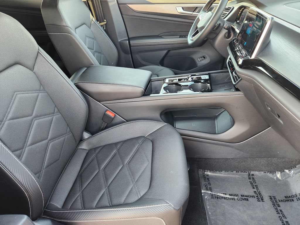 Used 2026 Volkswagen Atlas Cross Sport SE FWD image 14