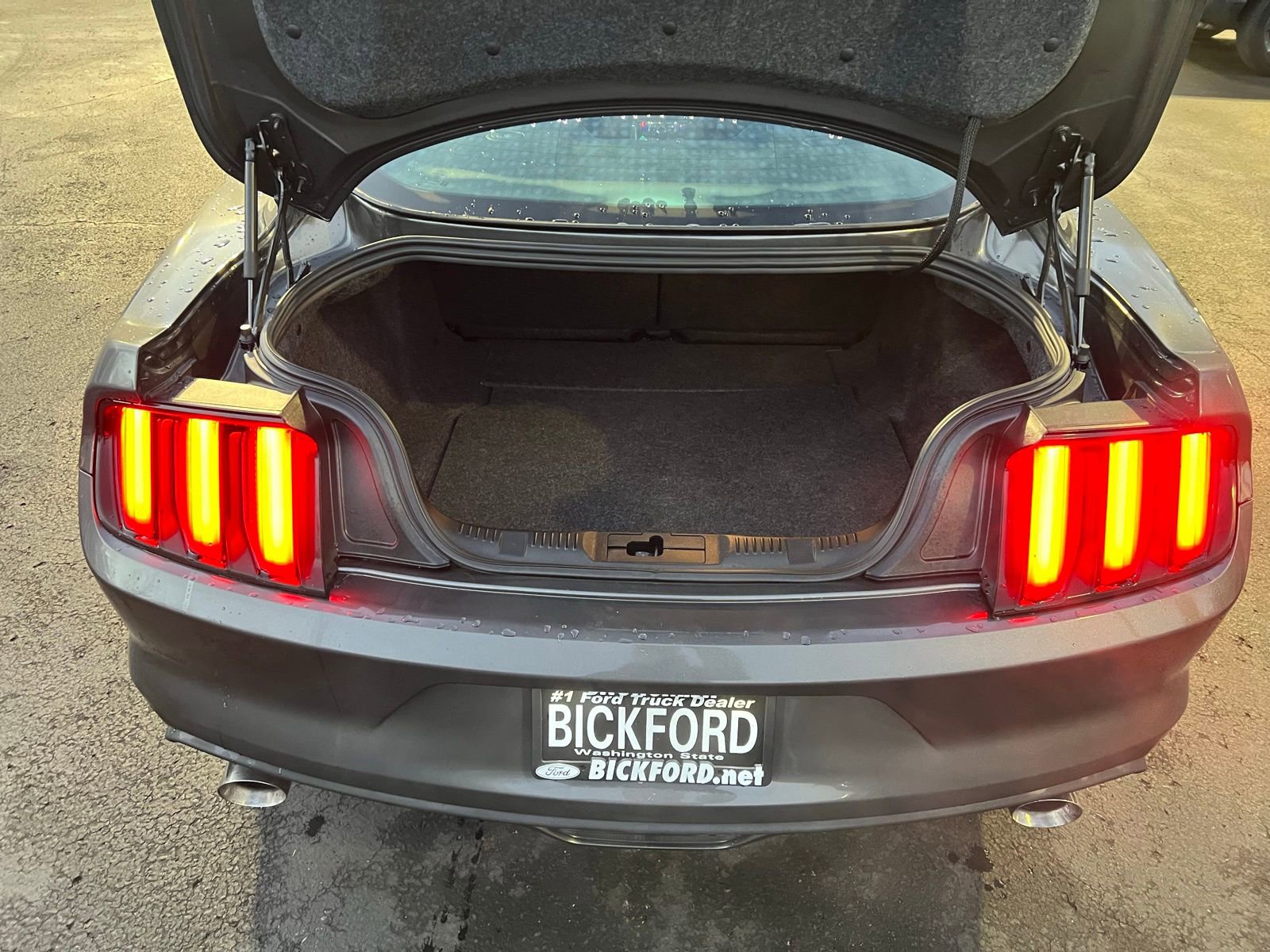 Used 2017 Ford Mustang GT Premium w/ GT Performance Package image 7