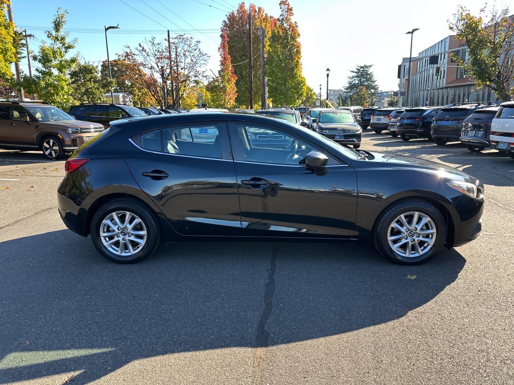 Used 2014 MAZDA MAZDA3 i Touring w/ Moonroof Package 1 FWD image 7
