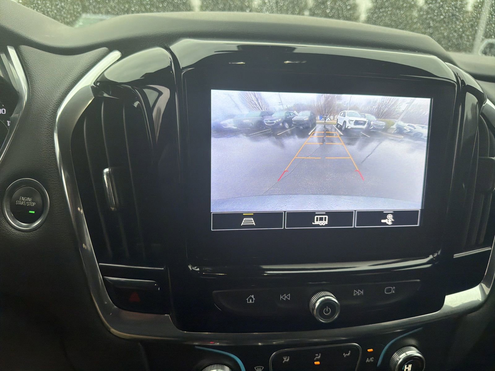 Used 2023 Chevrolet Traverse LT w/ Midnight/Sport Edition image 22