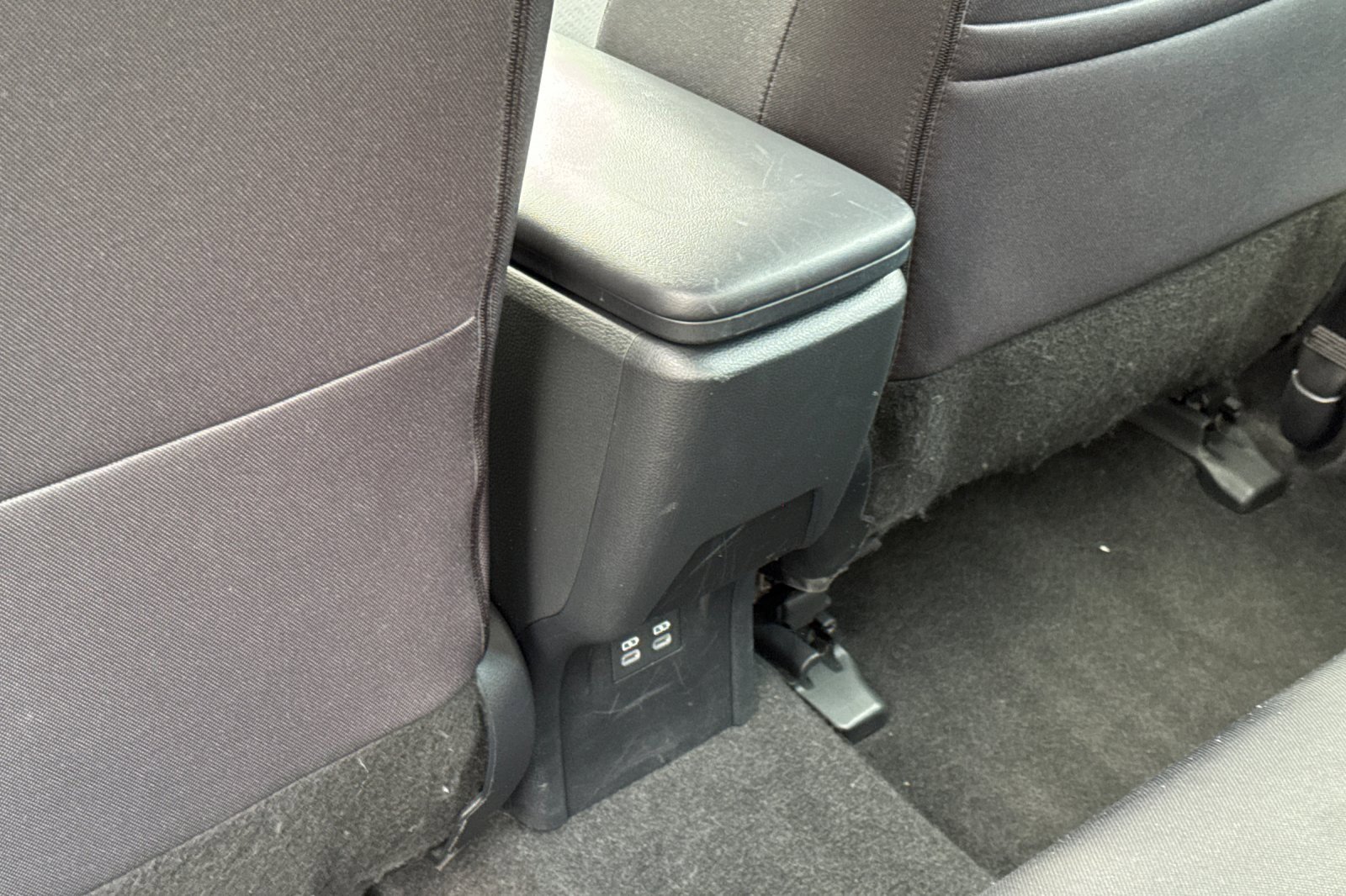 Used 2024 Toyota Prius LE image 14