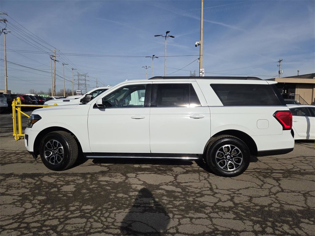 Used 2023 Ford Expedition Max XLT image 10
