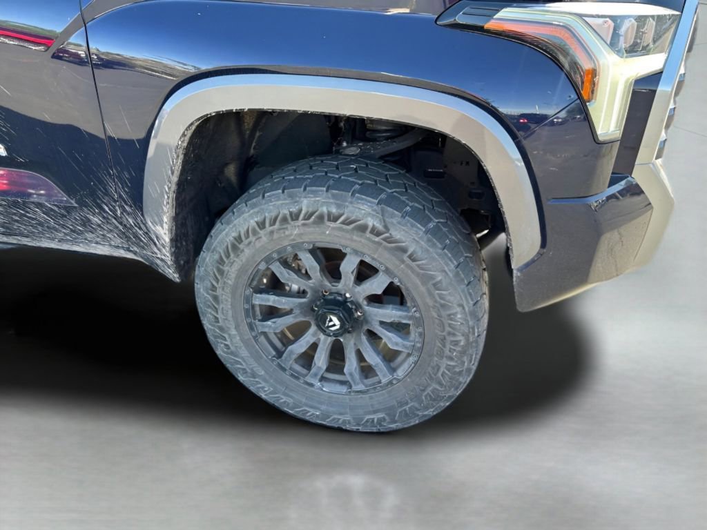 Used 2024 Toyota Tundra Limited AWD/4WD image 12