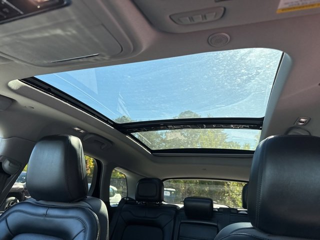 Used 2022 Lincoln Corsair Reserve w/ Equipment Group 201A image 19