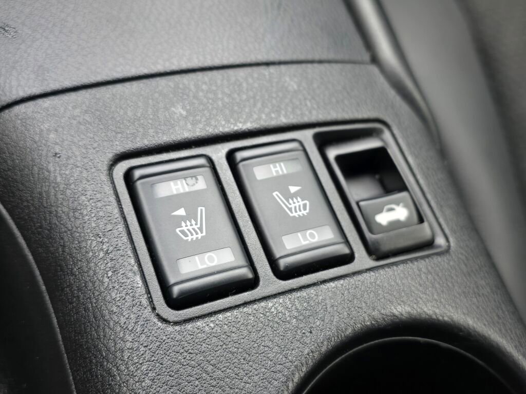 Used 2024 Nissan Z Performance w/ Floor Mat Package image 27