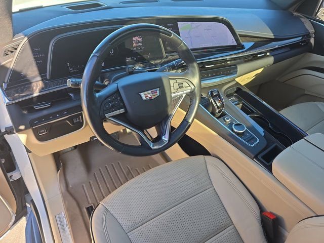 Used 2022 Cadillac Escalade ESV Premium Luxury image 17