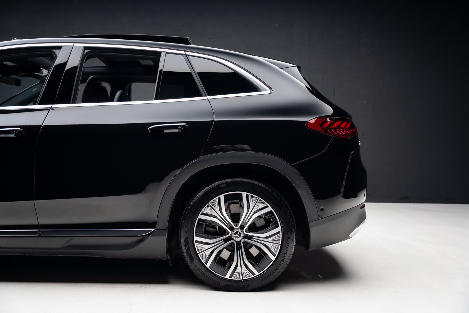 Used 2023 Mercedes-Benz EQE 350+ 4MATIC SUV image 21