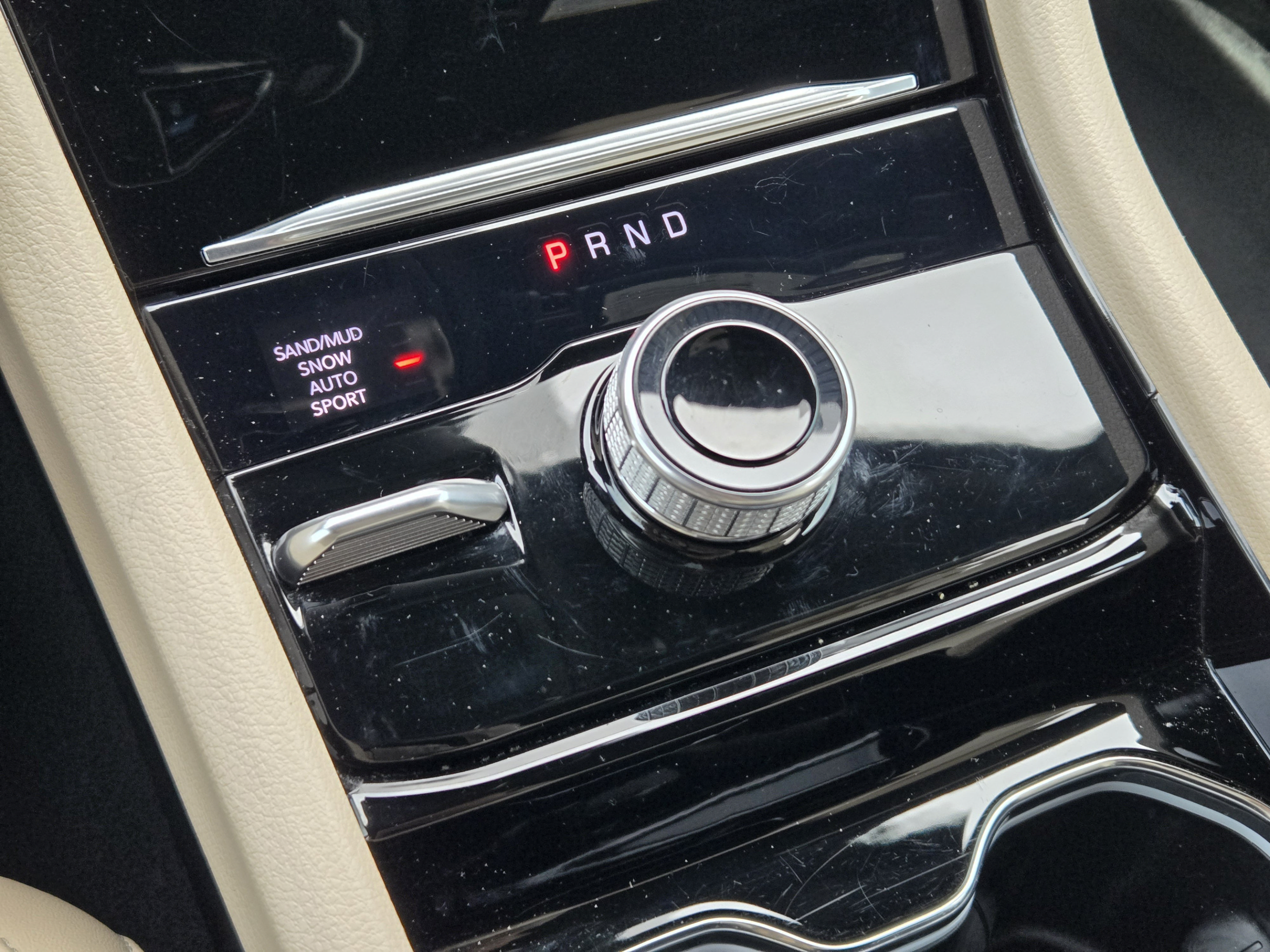 Used 2023 Jeep Grand Cherokee L Limited AWD/4WD image 16