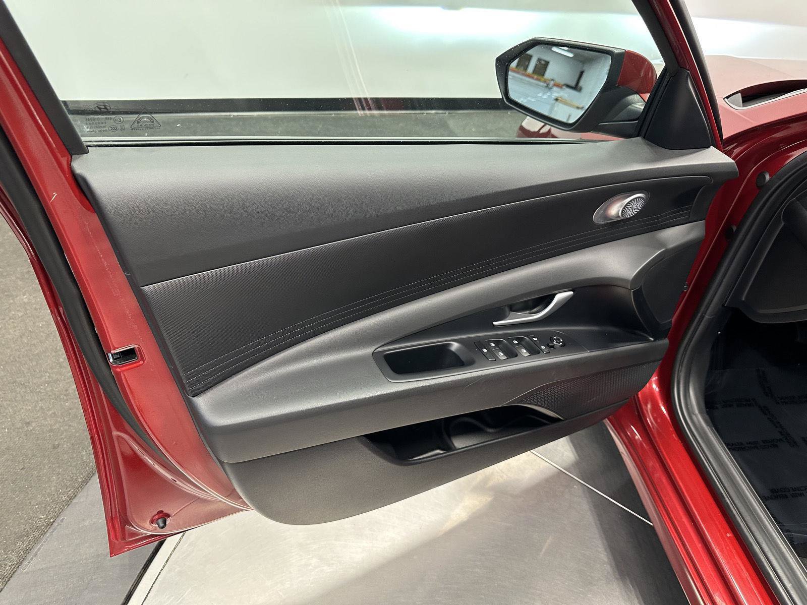 Certified 2024 Hyundai Elantra SEL FWD image 13