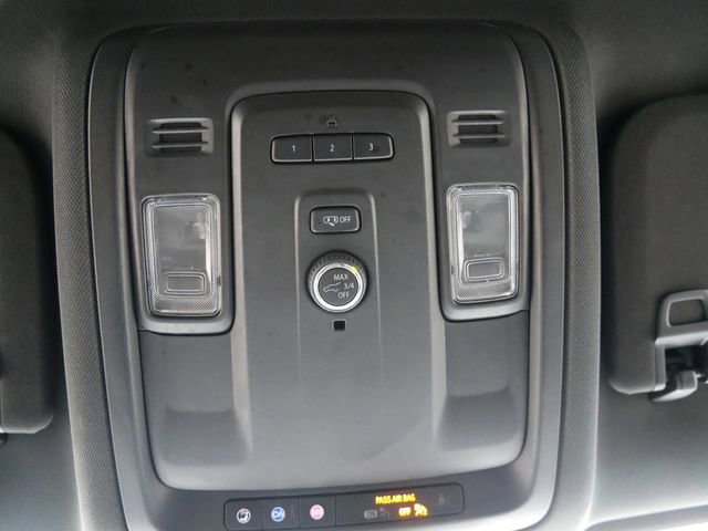 Used 2022 Chevrolet Suburban LT image 20