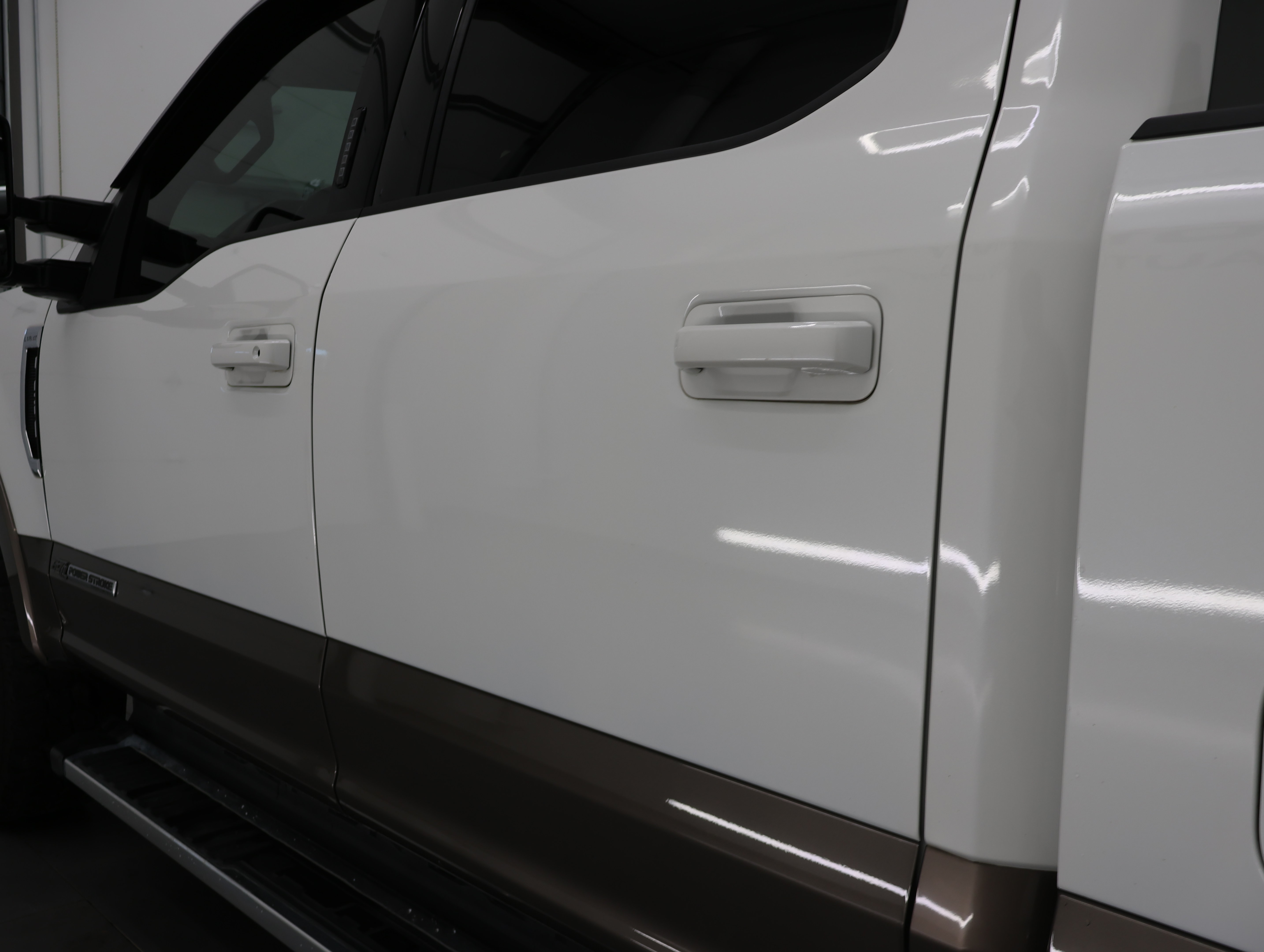 Used 2022 Ford F250 Lariat w/ Lariat Value Package AWD/4WD image 8