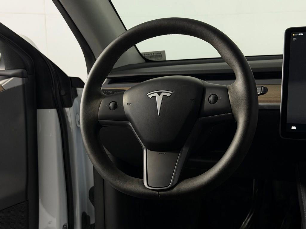 Used 2024 Tesla Model Y Long Range image 15