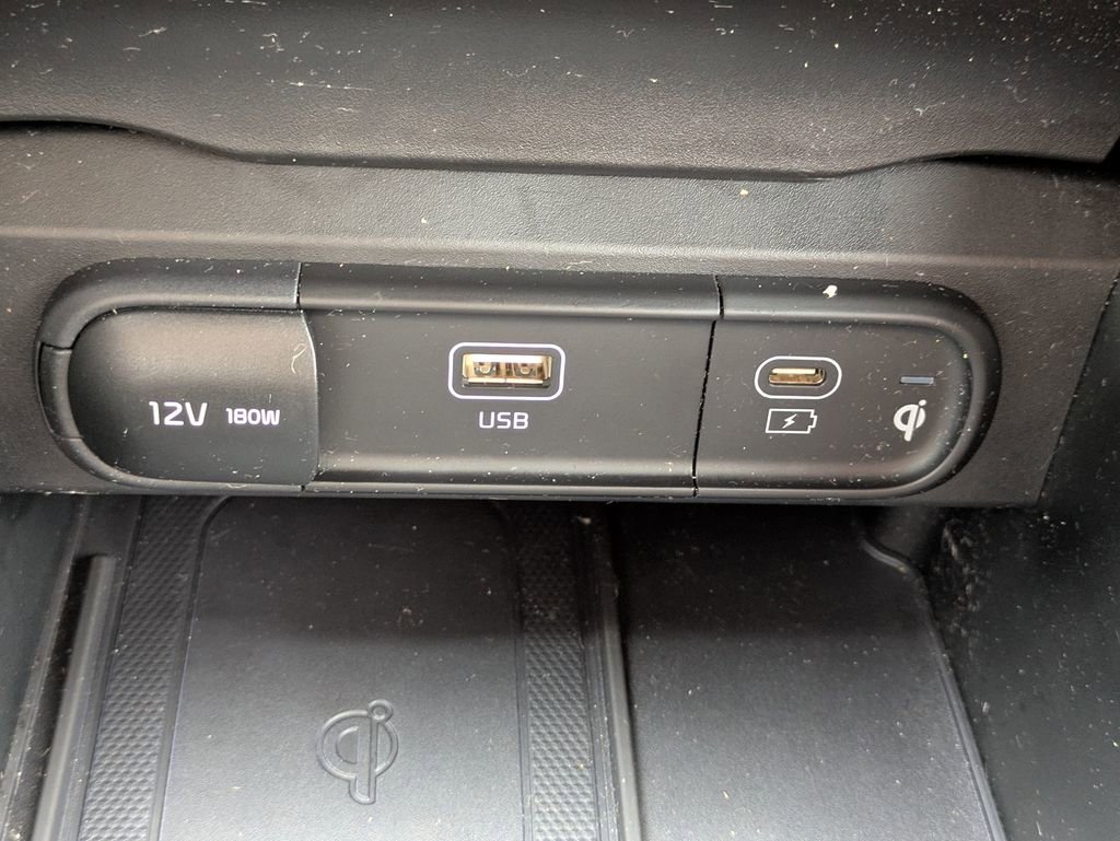 Used 2023 Kia Telluride EX image 24