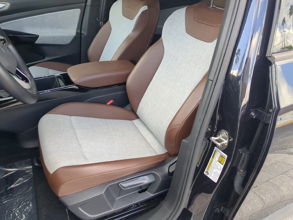 Certified 2023 Volkswagen ID.4 Pro RWD image 19