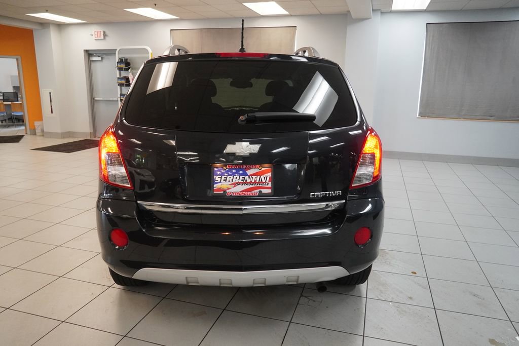 Used 2014 Chevrolet Captiva Sport LT FWD image 11