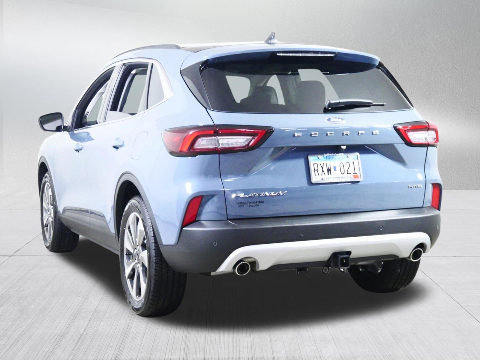 Used 2024 Ford Escape Platinum w/ Class II Trailer Tow Package image 5