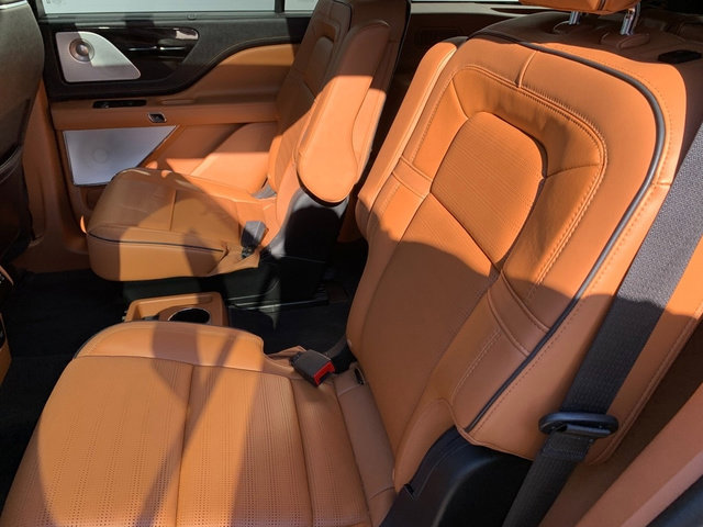 Certified 2023 Lincoln Aviator Black Label Grand Touring image 19