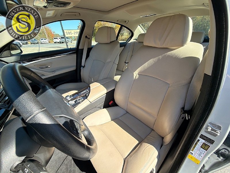 Used 2011 BMW 535i Sedan RWD image 12
