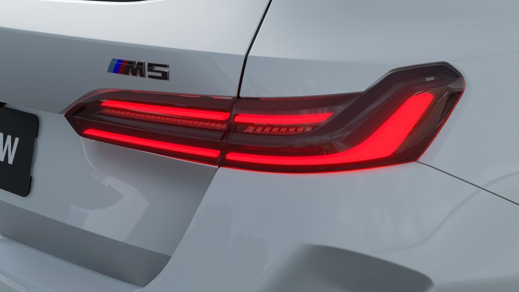 New 2027 BMW M5 Touring AWD/4WD image 8