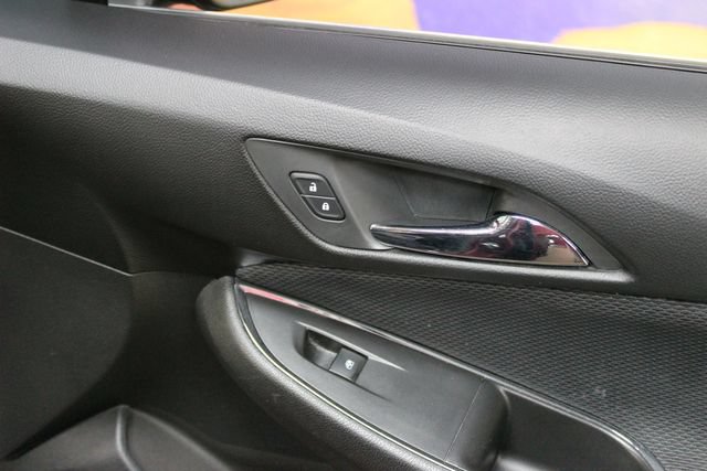 Used 2016 Chevrolet Cruze LT FWD image 9