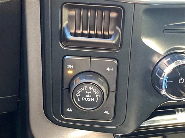 Used 2025 Ford F150 Lariat w/ FX4 Off-Road Package image 28
