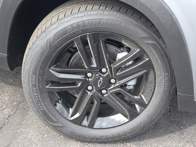 New 2026 Chevrolet Trax ACTIV w/ Sunroof Package FWD image 17