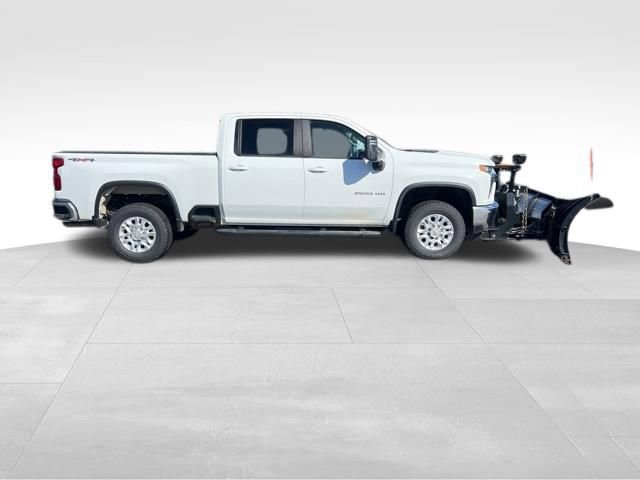 Used 2021 Chevrolet Silverado 3500 LT w/ Snow Plow Prep/Camper Package AWD/4WD image 4