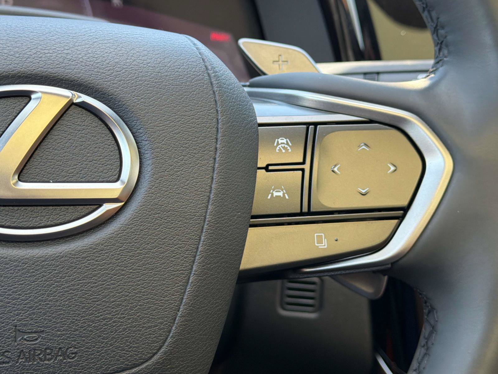 Used 2023 Lexus RZ 450e Premium w/ Accessory Package (2T) AWD/4WD image 9