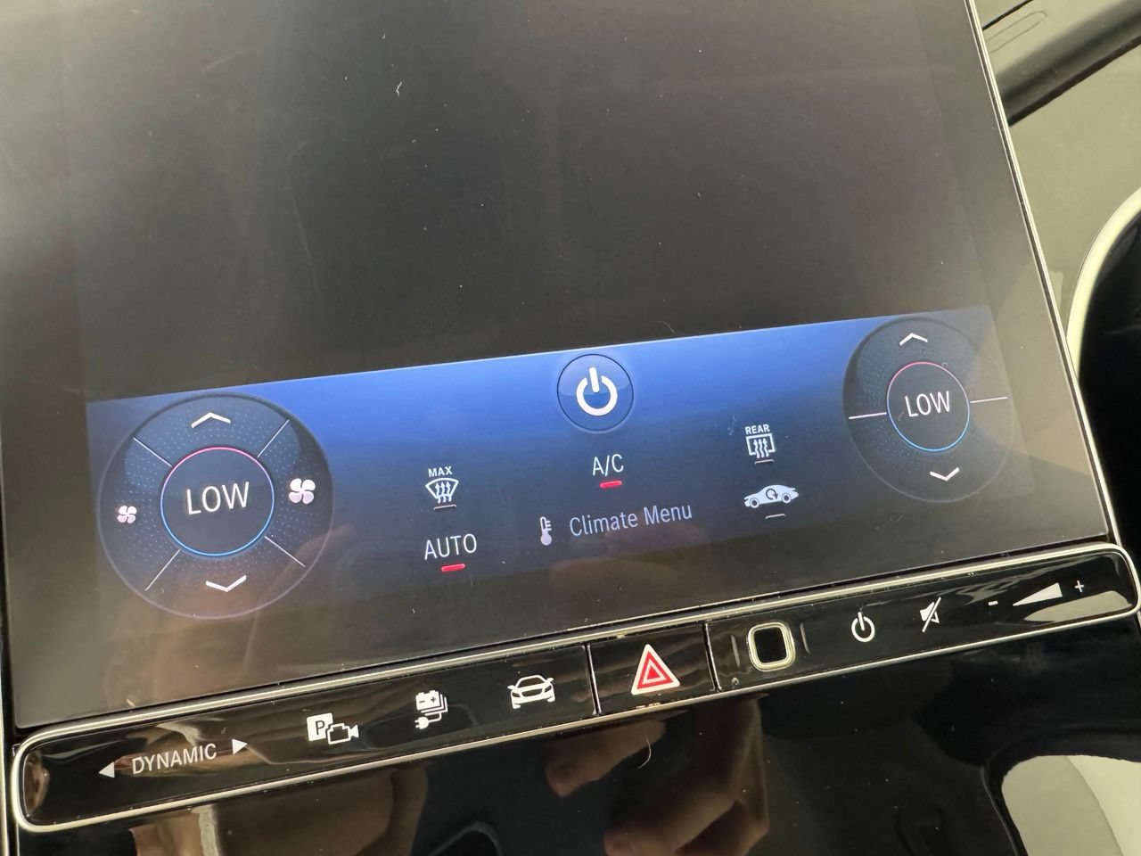 Used 2025 Mercedes-Benz GLC 350e 4MATIC image 23