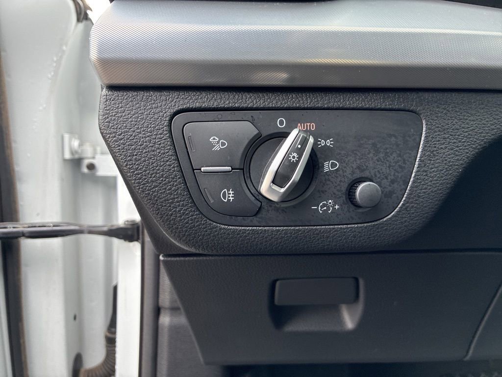 Used 2025 Audi Q5 2.0T Premium image 13