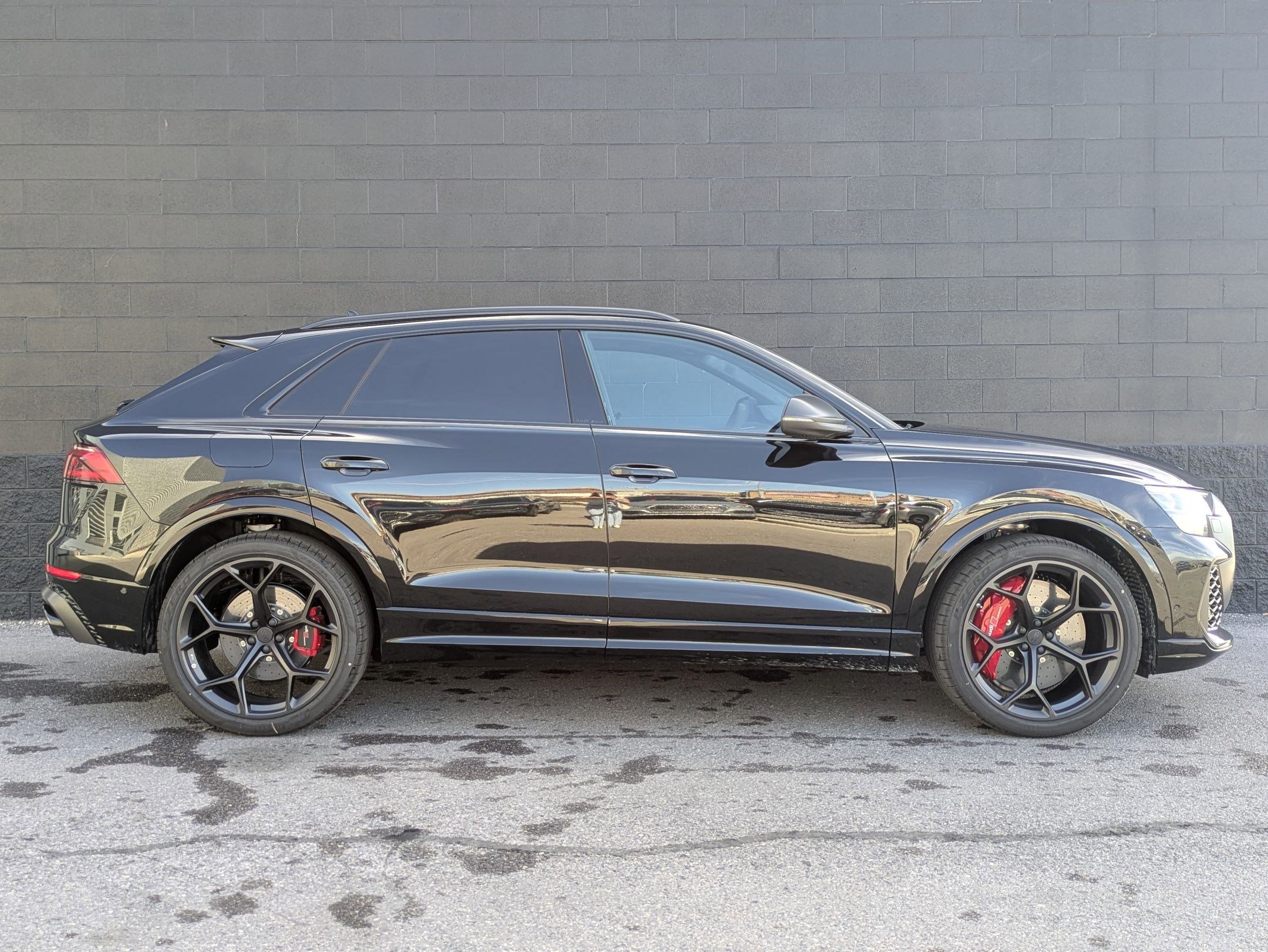 New 2026 Audi RS Q8 performance image 4