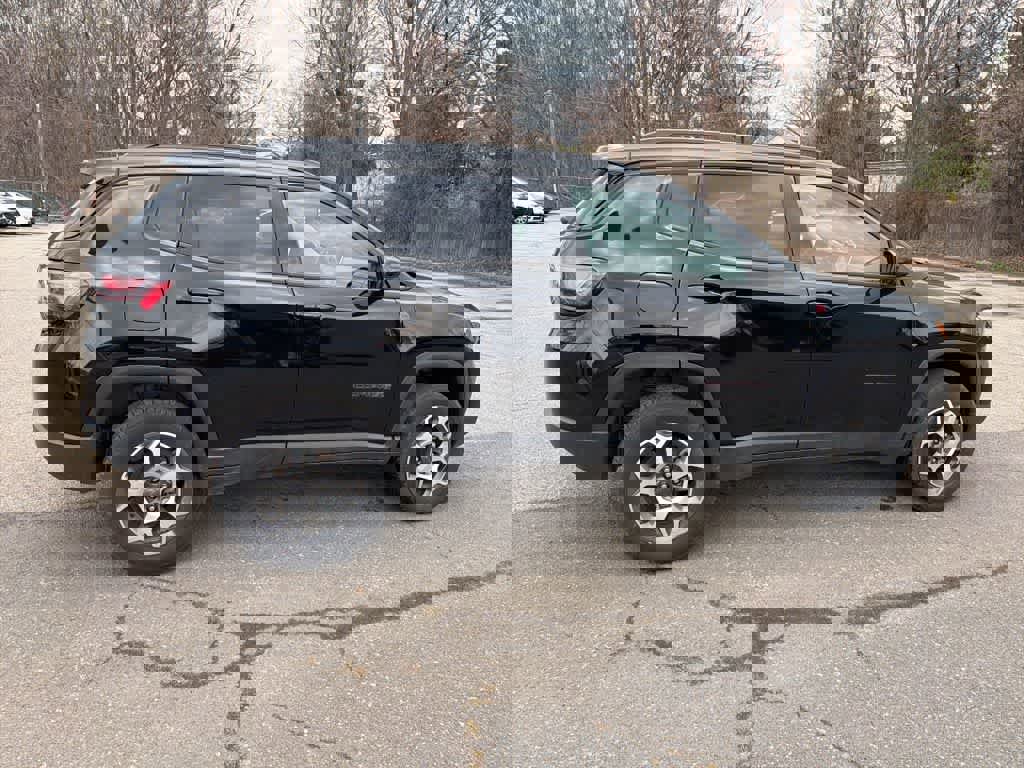 Used 2022 Jeep Compass Trailhawk w/ Trailhawk Elite Group image 18