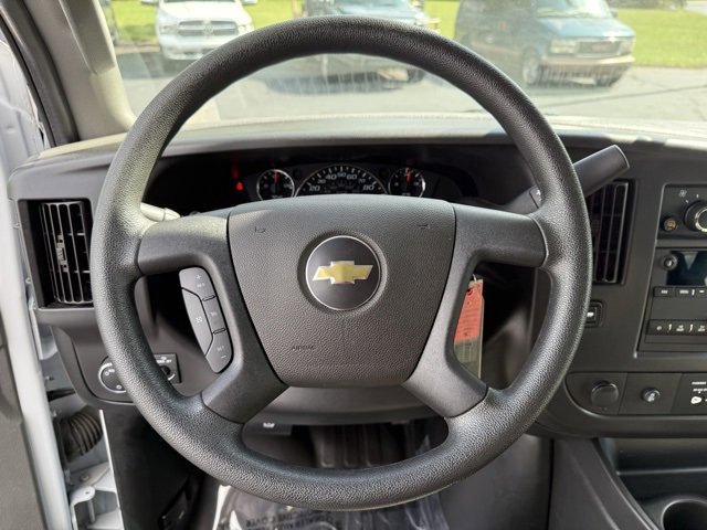 Used 2025 Chevrolet Express 3500 LS image 21