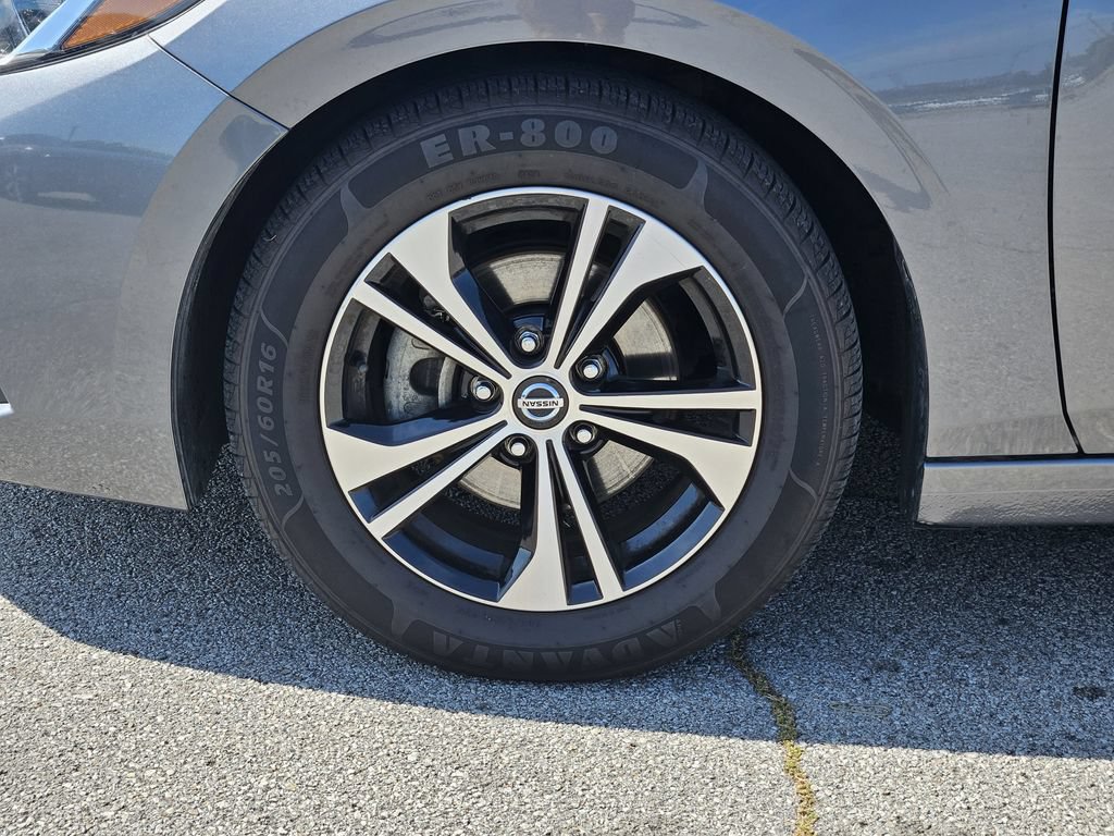Used 2023 Nissan Sentra SV w/ All-Weather Package FWD image 9