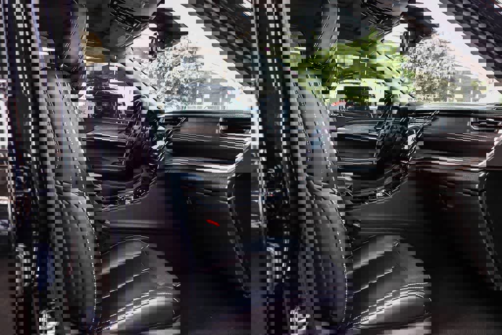 Used 2021 Jeep Grand Cherokee L Limited image 16