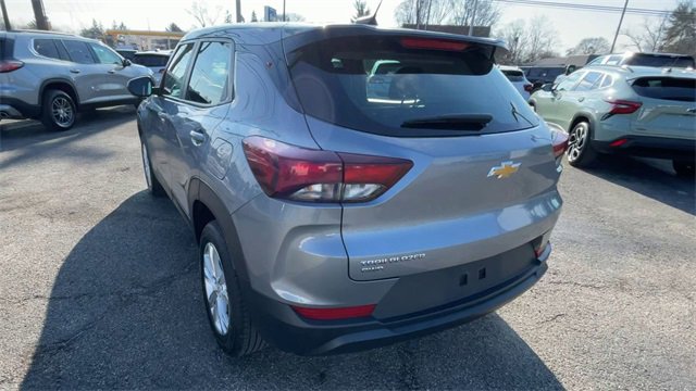 Used 2023 Chevrolet TrailBlazer LS image 8