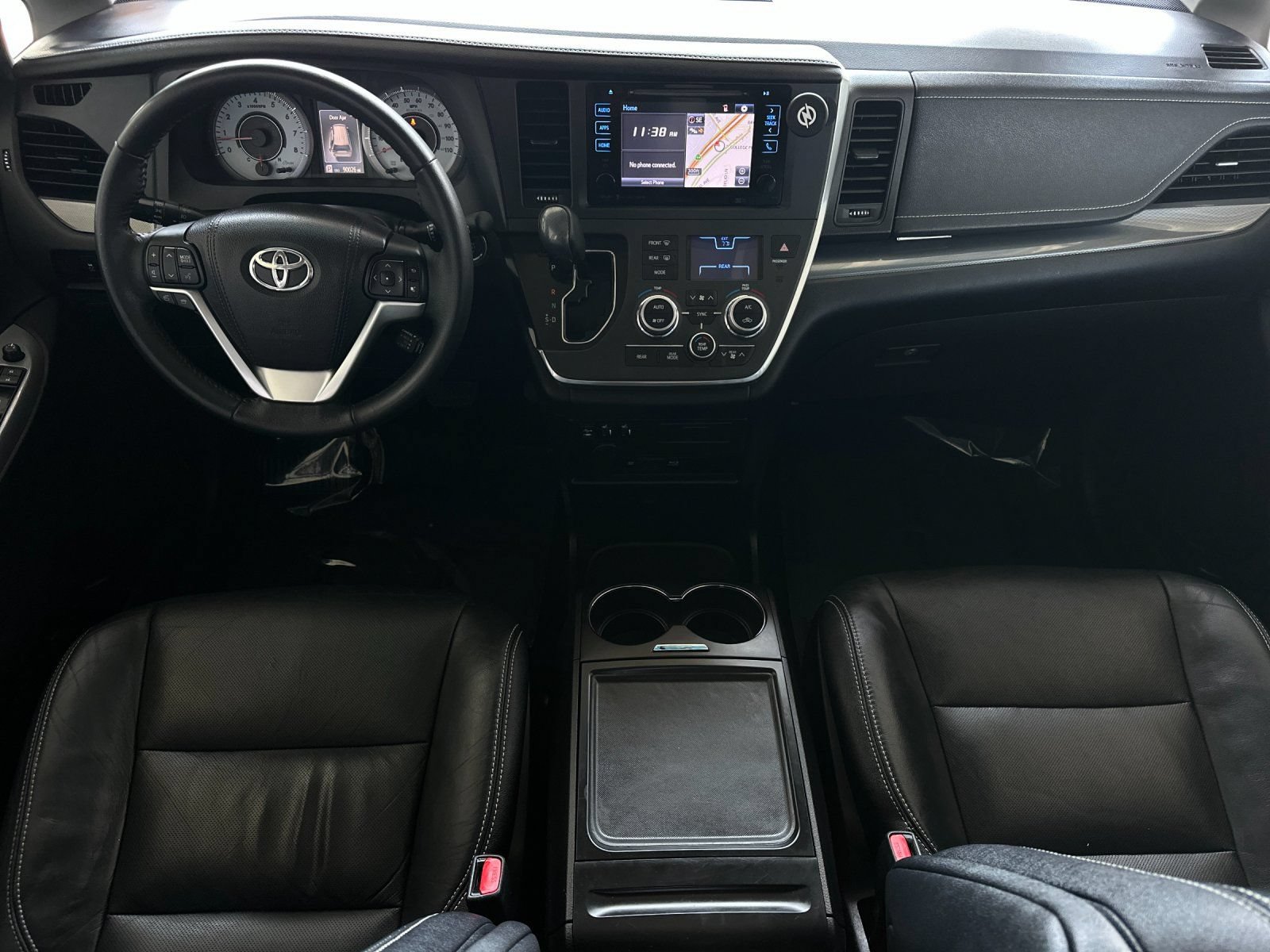 Used 2017 Toyota Sienna SE Premium FWD image 12