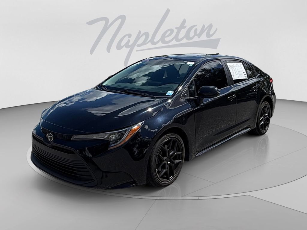 Used 2023 Toyota Corolla LE FWD image 1
